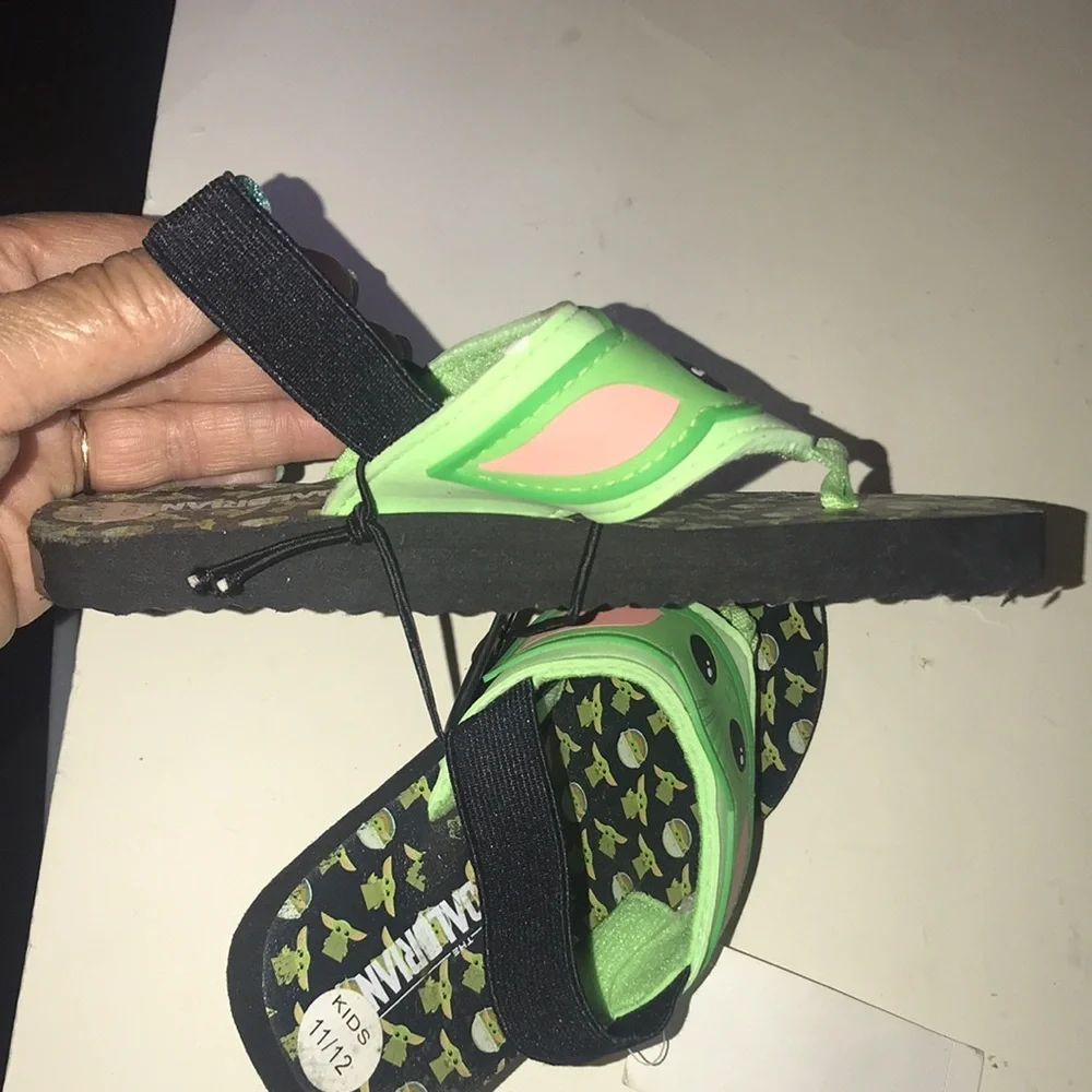 NWT Star Wars The Child (Grogu) Kids Sandals